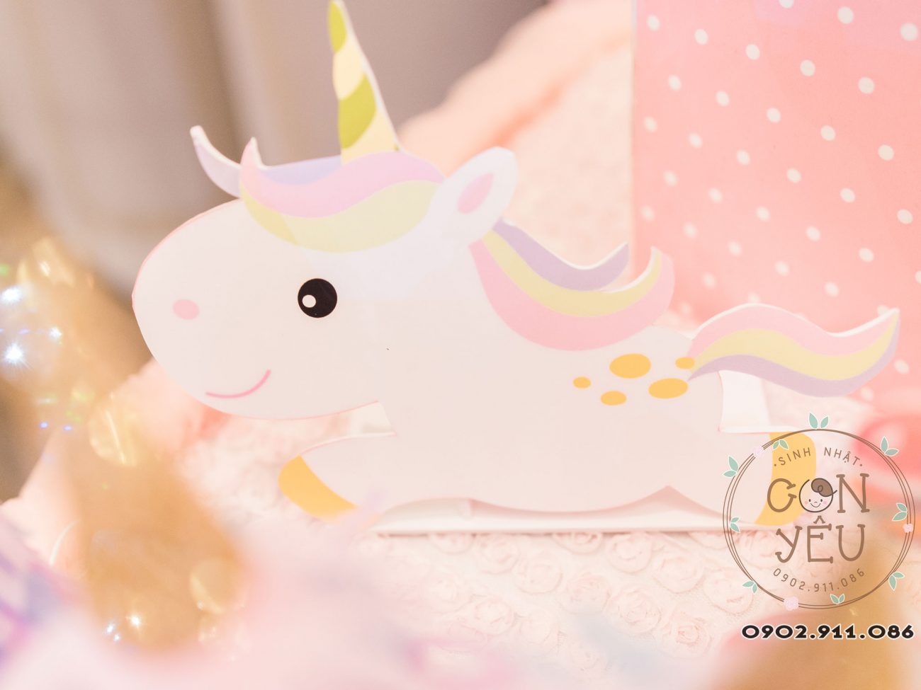 Trang trí thôi nôi chủ đề Unicorn cho bé Ái My