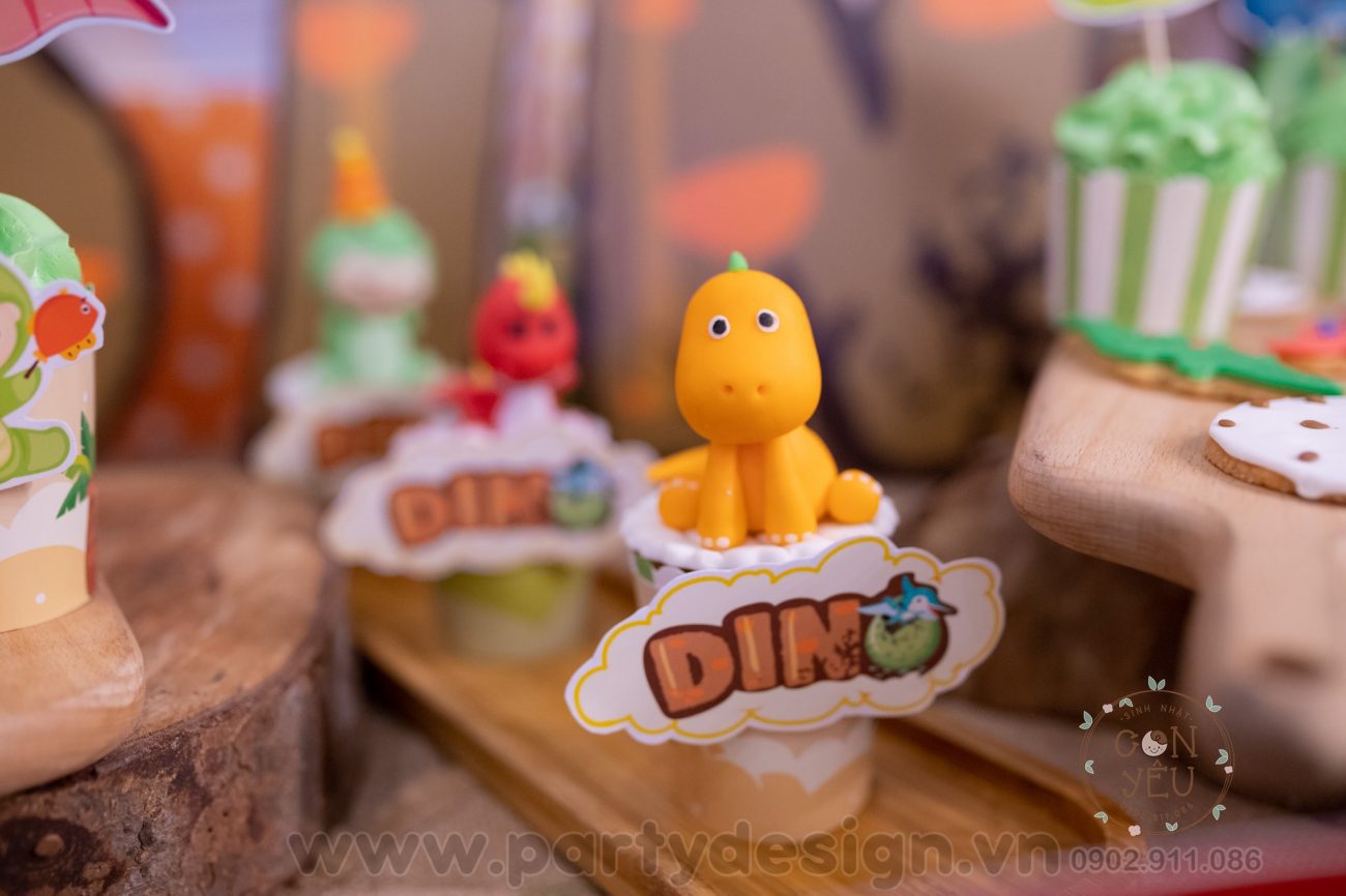 Trang trí sinh nhật chủ đề Khủng Long - bé Dino