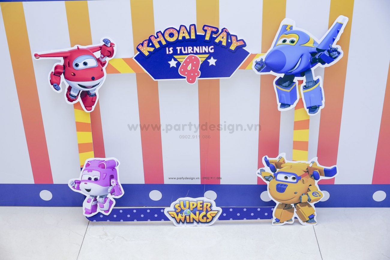 Trang trí sinh nhật bé trai chủ để Super wings