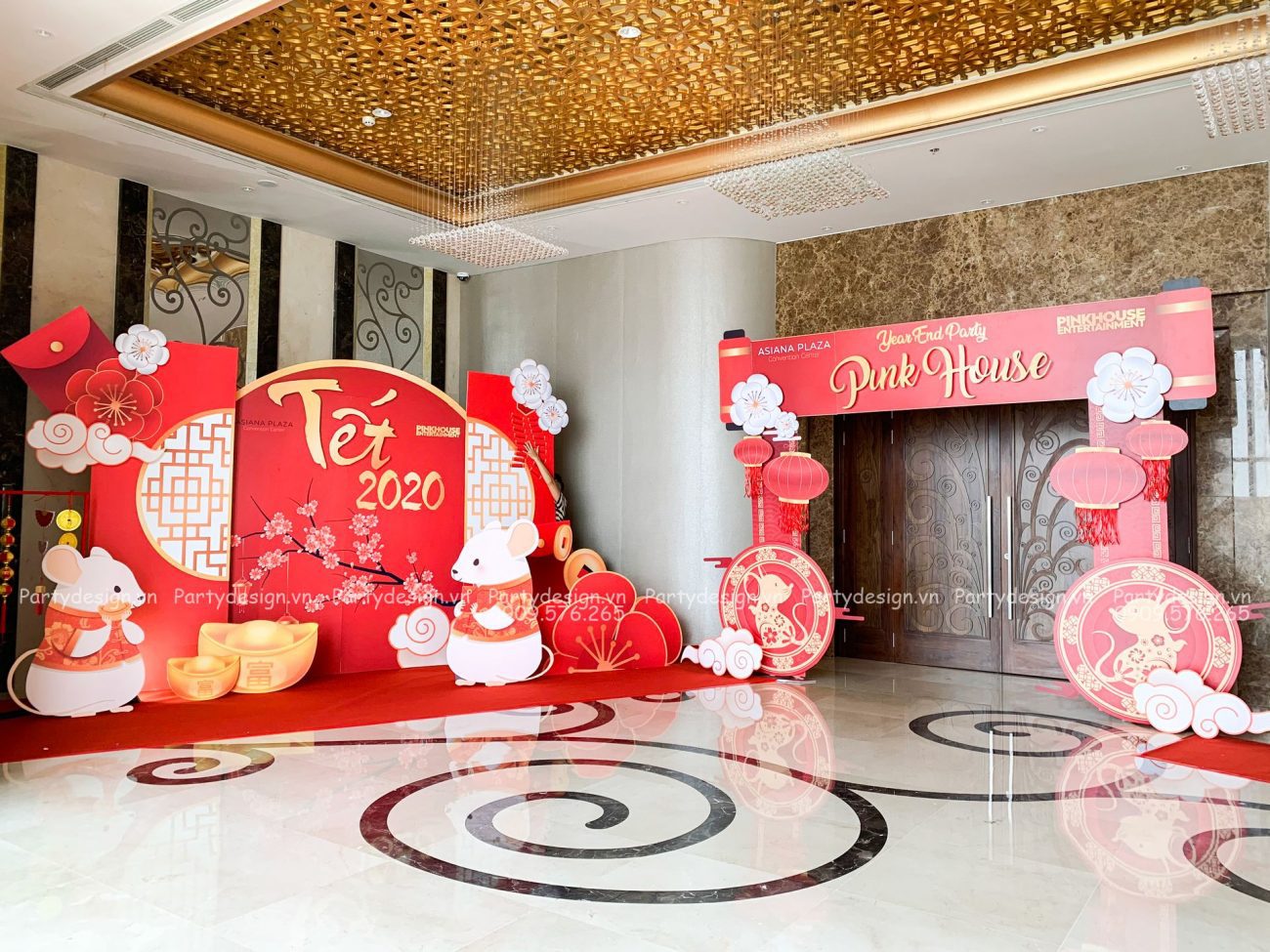 Backdrop & cổng trang trí tất niên / Year End Party Pinkhouse 2020