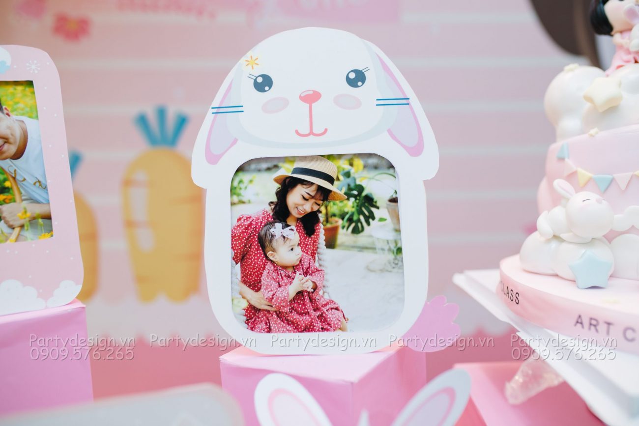 Trang trí sinh nhật tại nhà bé Gia Hân - chủ đề Thỏ
