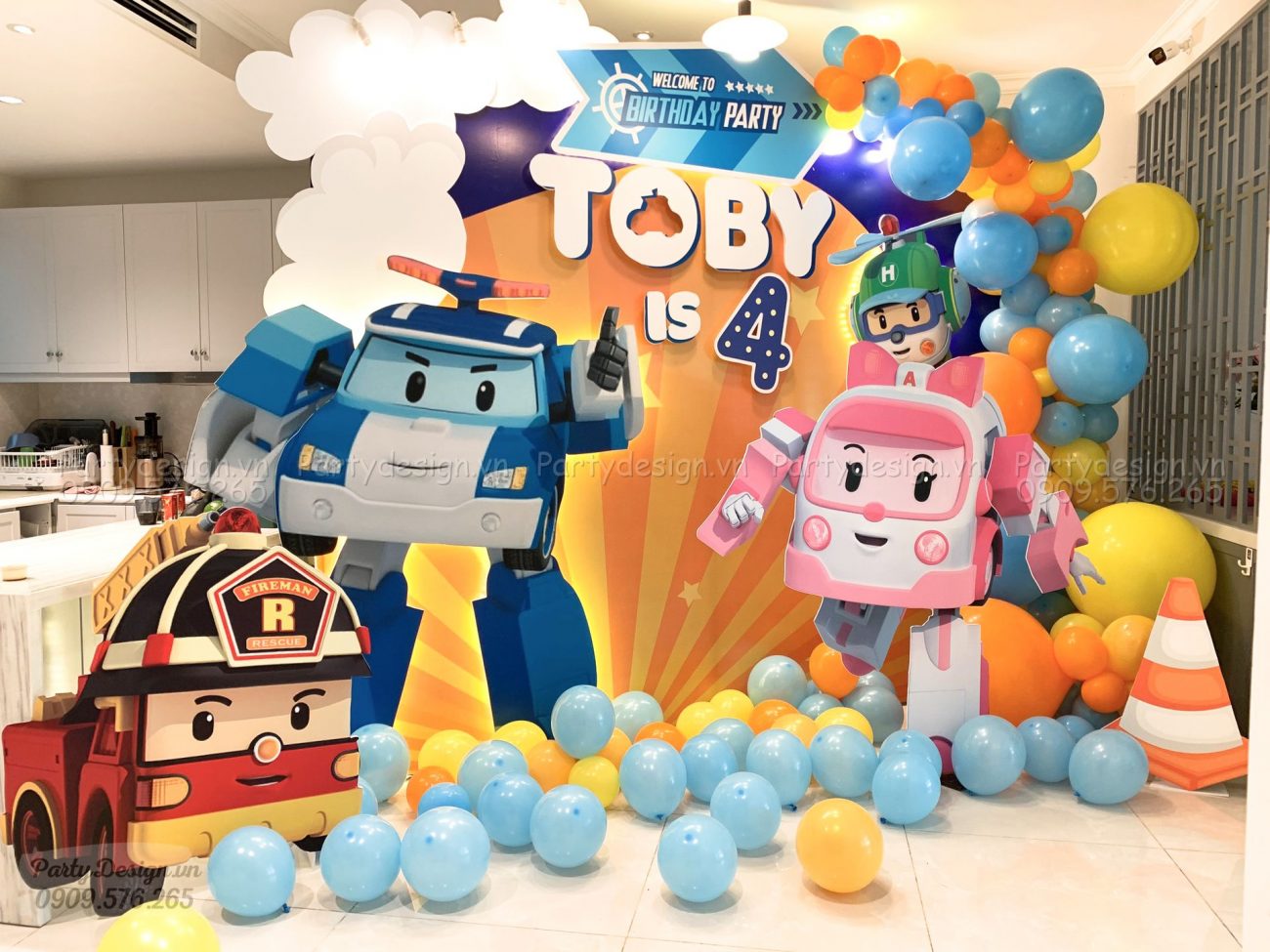 Trang trí sinh nhật chủ đề Robocar Poli tại nhà