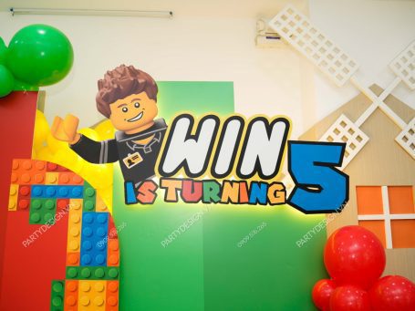 Backdrop trang trí sinh nhật chủ đề Lego - bé Win