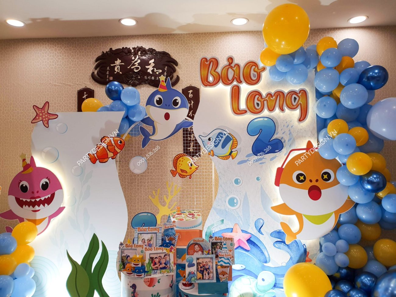 Trang trí tiệc sinh nhật chủ đề Baby Shark - bé Bảo Long