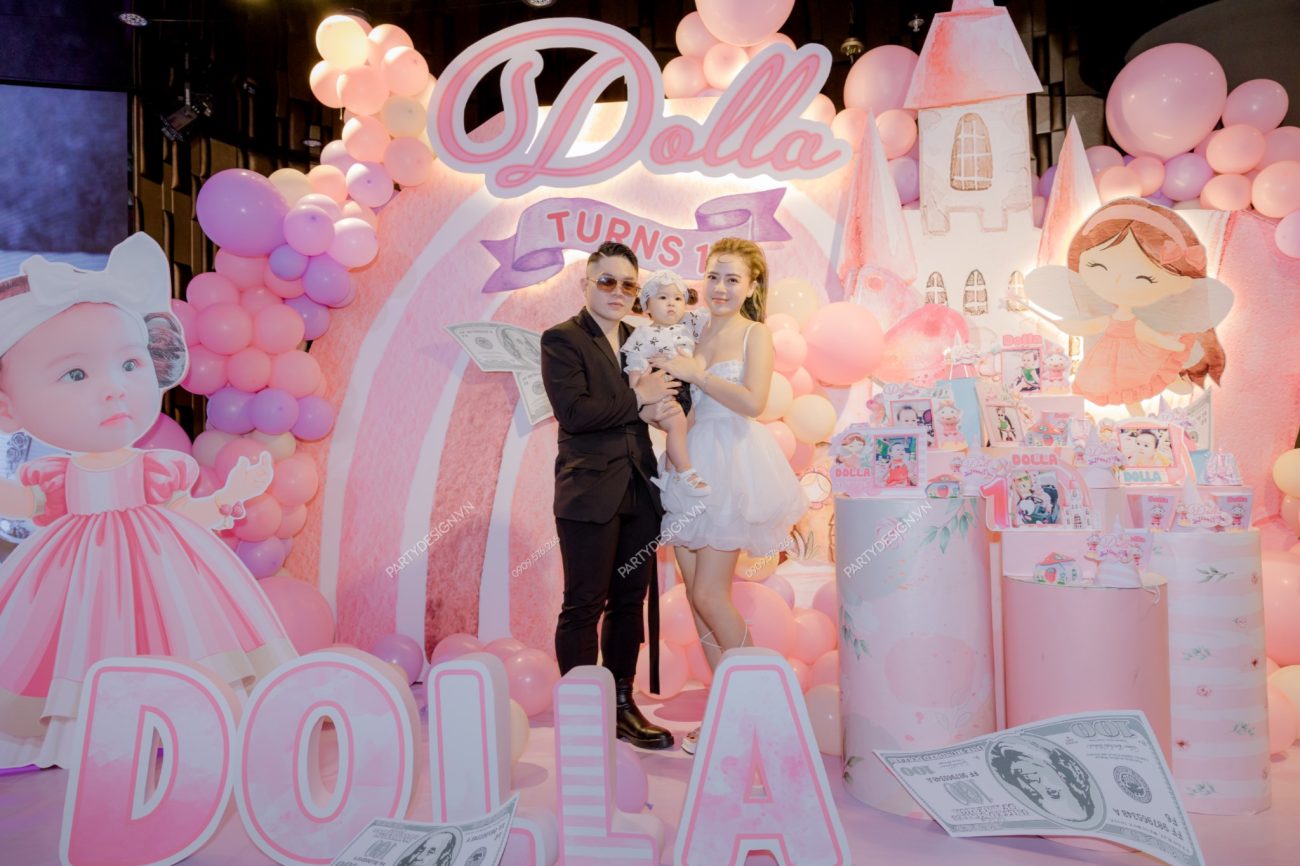 Backdrop trang trí tiệc sinh nhật chủ đề Công chúa & Dollar - bé Dolla