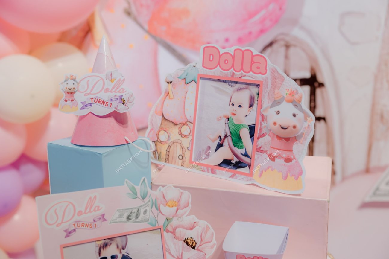 Khung hình trang trí tiệc sinh nhật chủ đề Công chúa & Dollar - bé Dolla