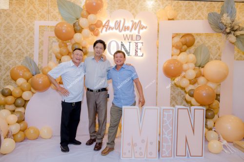 Tiệc sinh nhật chủ đề Safari - bé An Woo Min