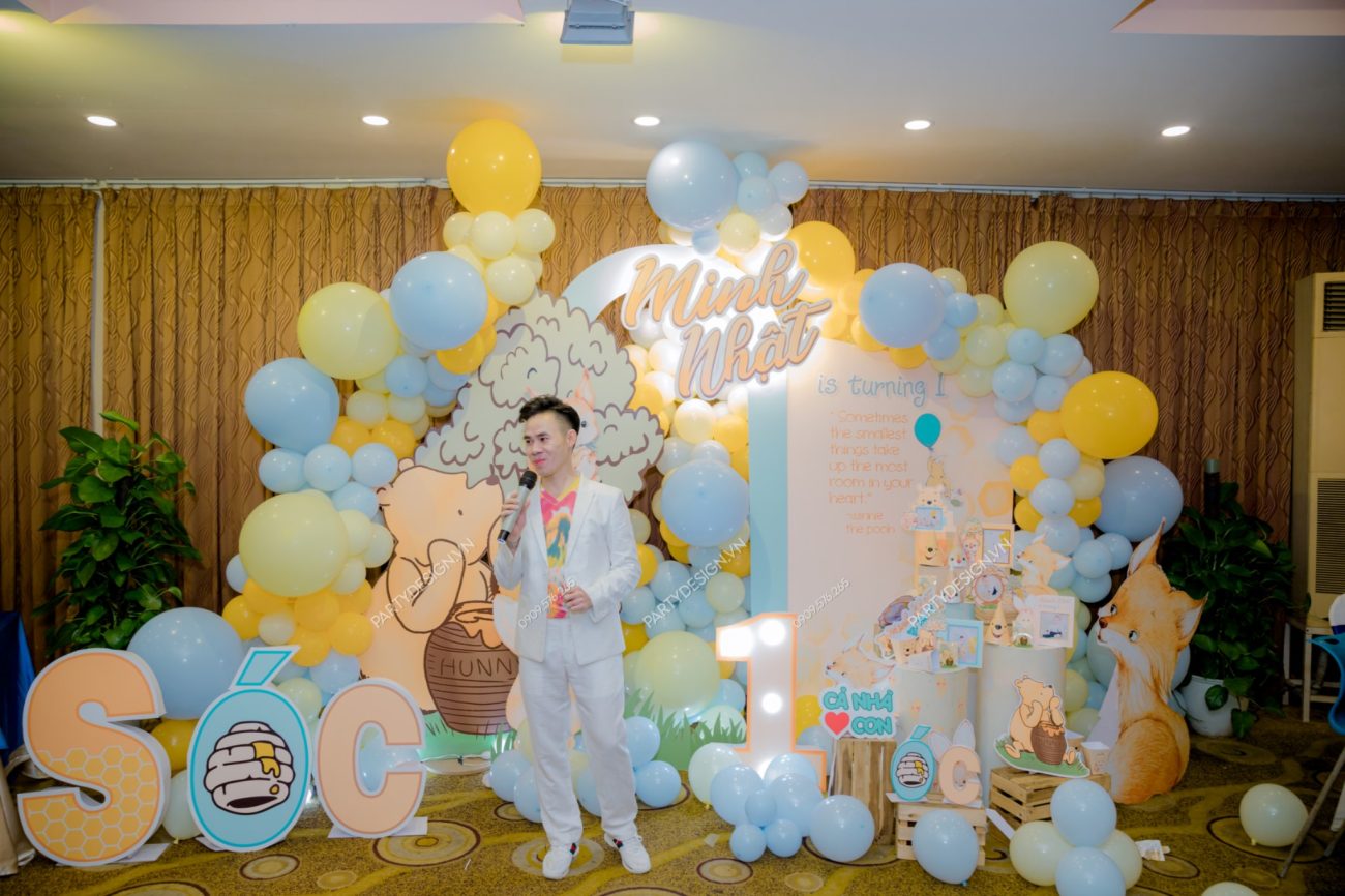 Trang trí tiệc sinh nhật chủ đề Gấu Pooh - bé Minh Nhật