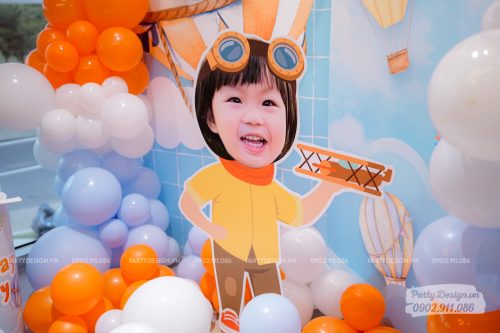 Chibi bé trang trí tiệc sinh nhật chủ đề Khinh khí cầu - bé Kyson