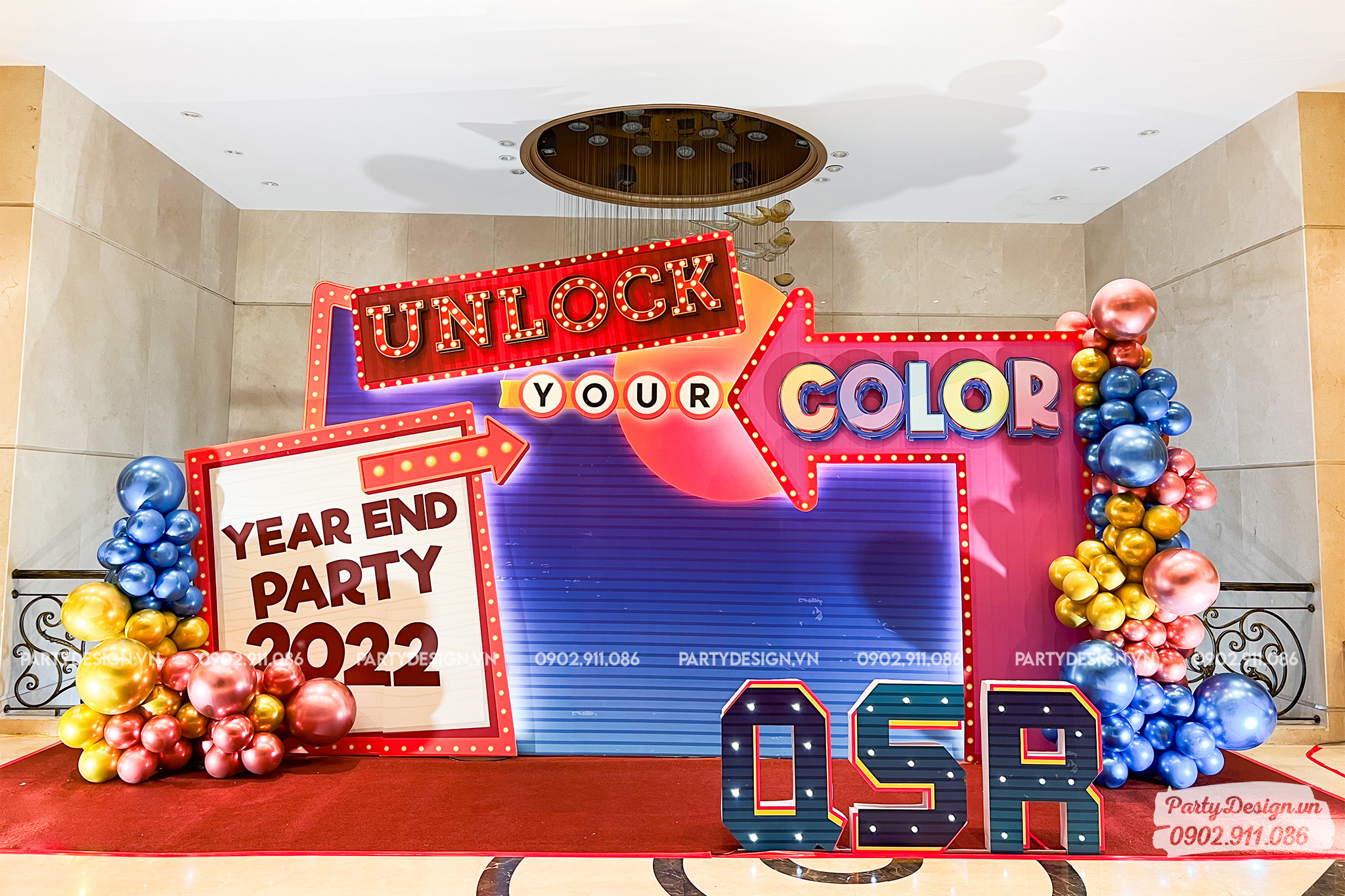 Trang trí backdrop year end party chủ đề Retro, Disco, 80s 90s Vintage - Unlock your color (1)