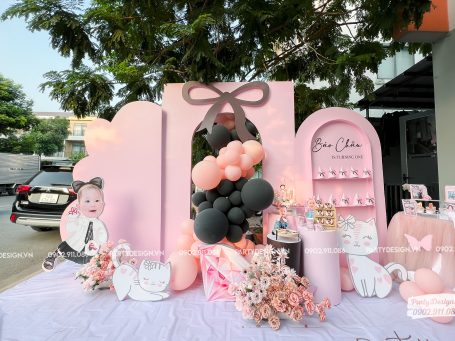 Backdrop sinh nhật tone màu hồng cho bé gái - Bảo Châu (6)