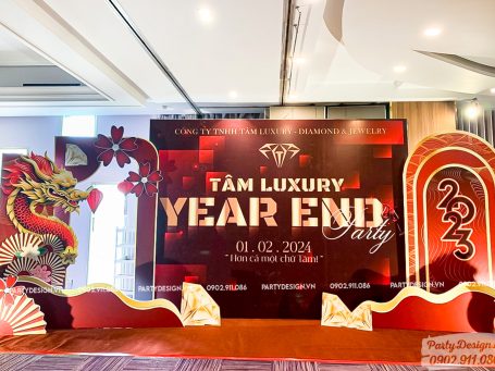 Trang trí year end party, tất niên tone màu đỏ, vàng gold - Tâm Luxury (1)