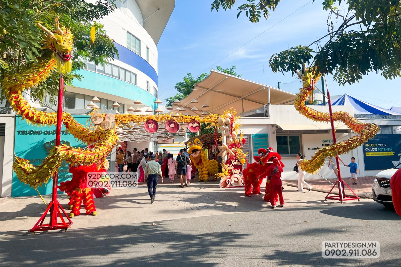 Múa lân sư rồng, Trang trí backdrop Tết cổ truyền Việt Nam - BVIS (12)