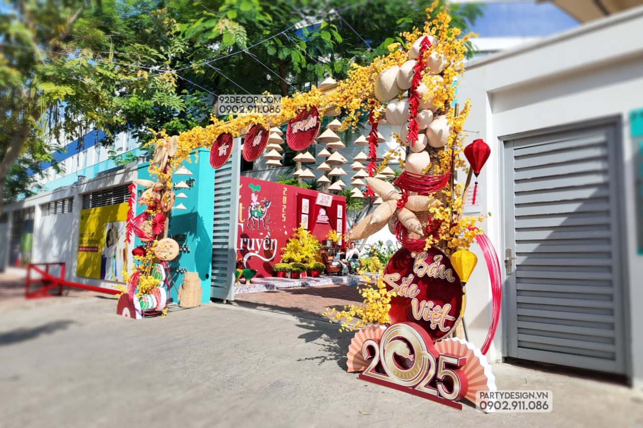 Trang trí Cổng Tết cổ truyền (1)